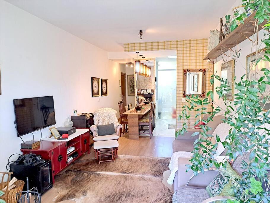Apto Varanda Com Lareira Apartamento